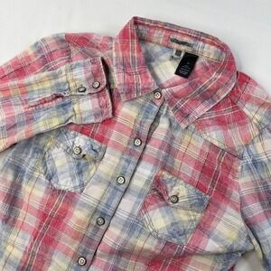 BKE Shirt Womens Medium Pink Blue Plaid Button Down Long Sleeve Fitted